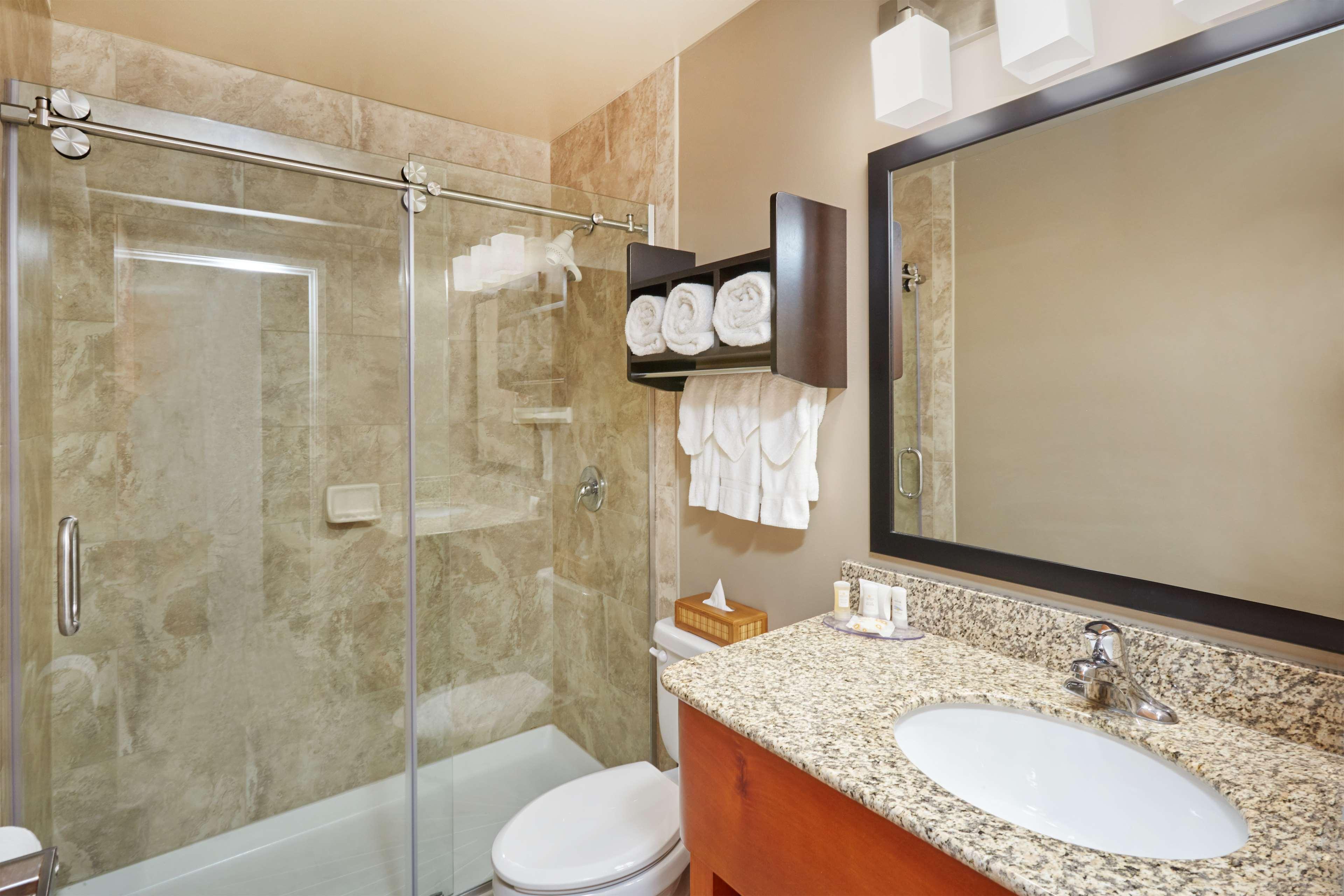 Best Western Plus Hyde Park Chicago Hotel Exterior foto