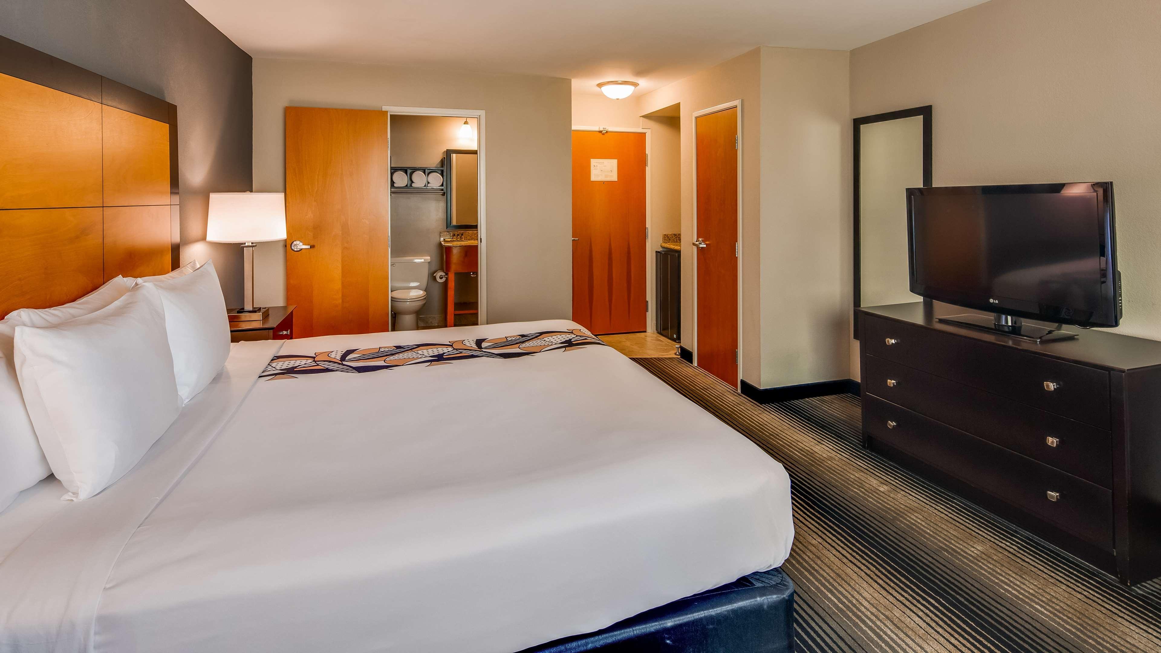 Best Western Plus Hyde Park Chicago Hotel Exterior foto
