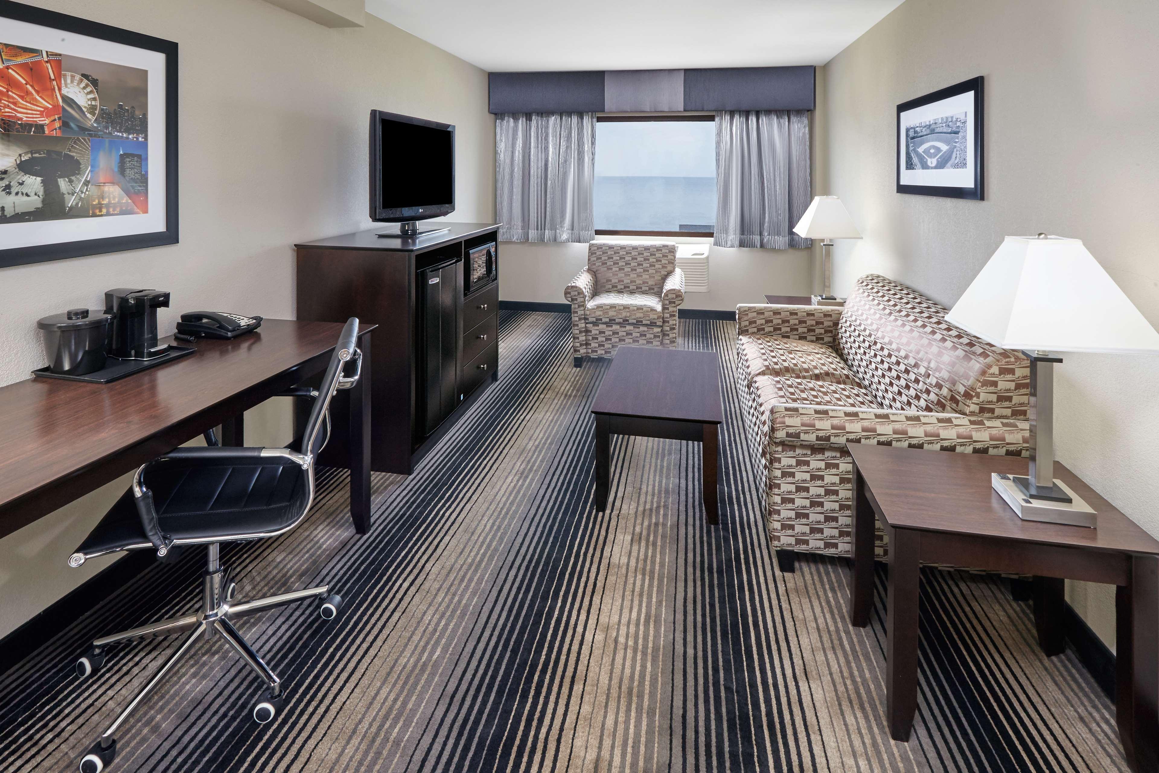 Best Western Plus Hyde Park Chicago Hotel Exterior foto