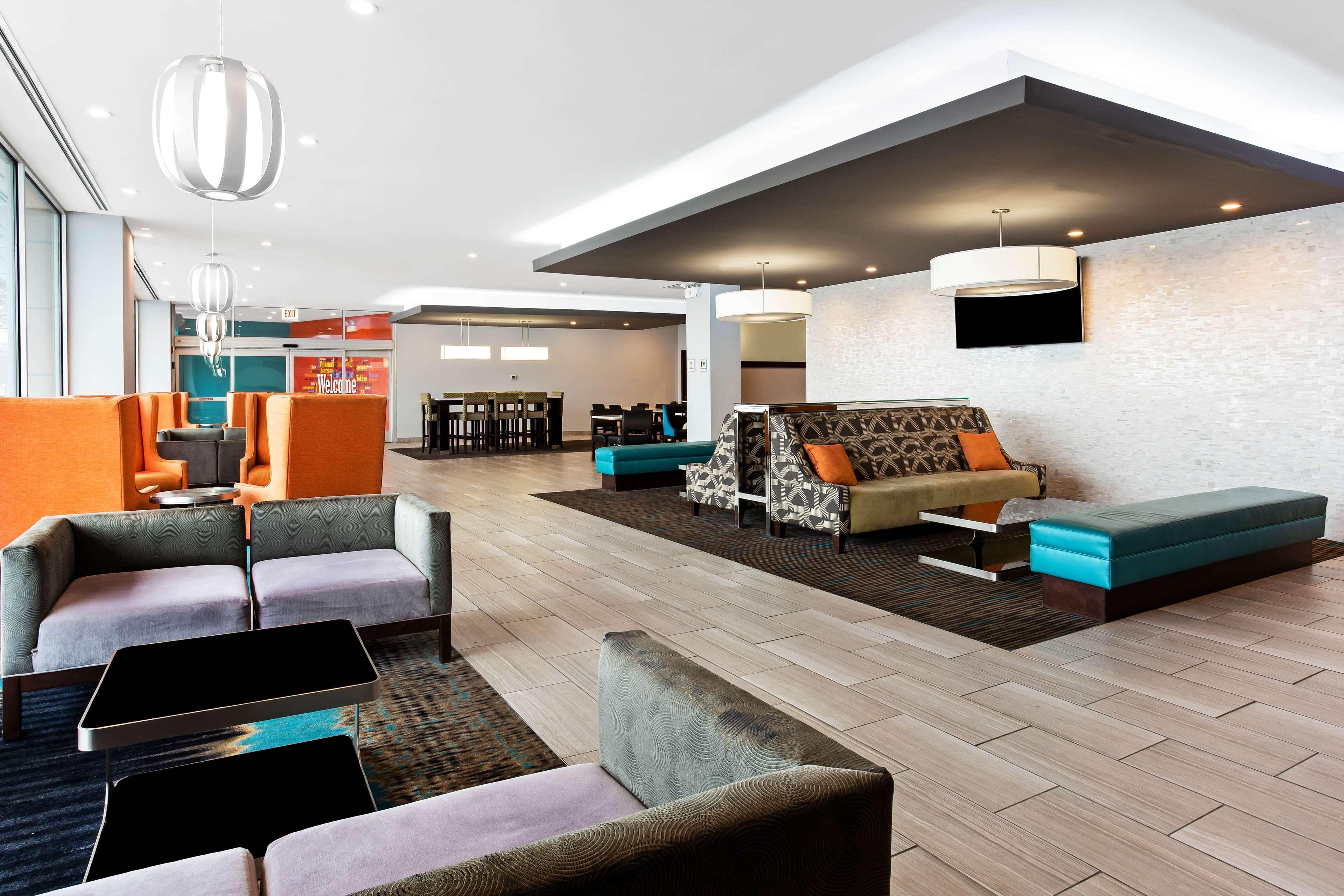 Best Western Plus Hyde Park Chicago Hotel Exterior foto