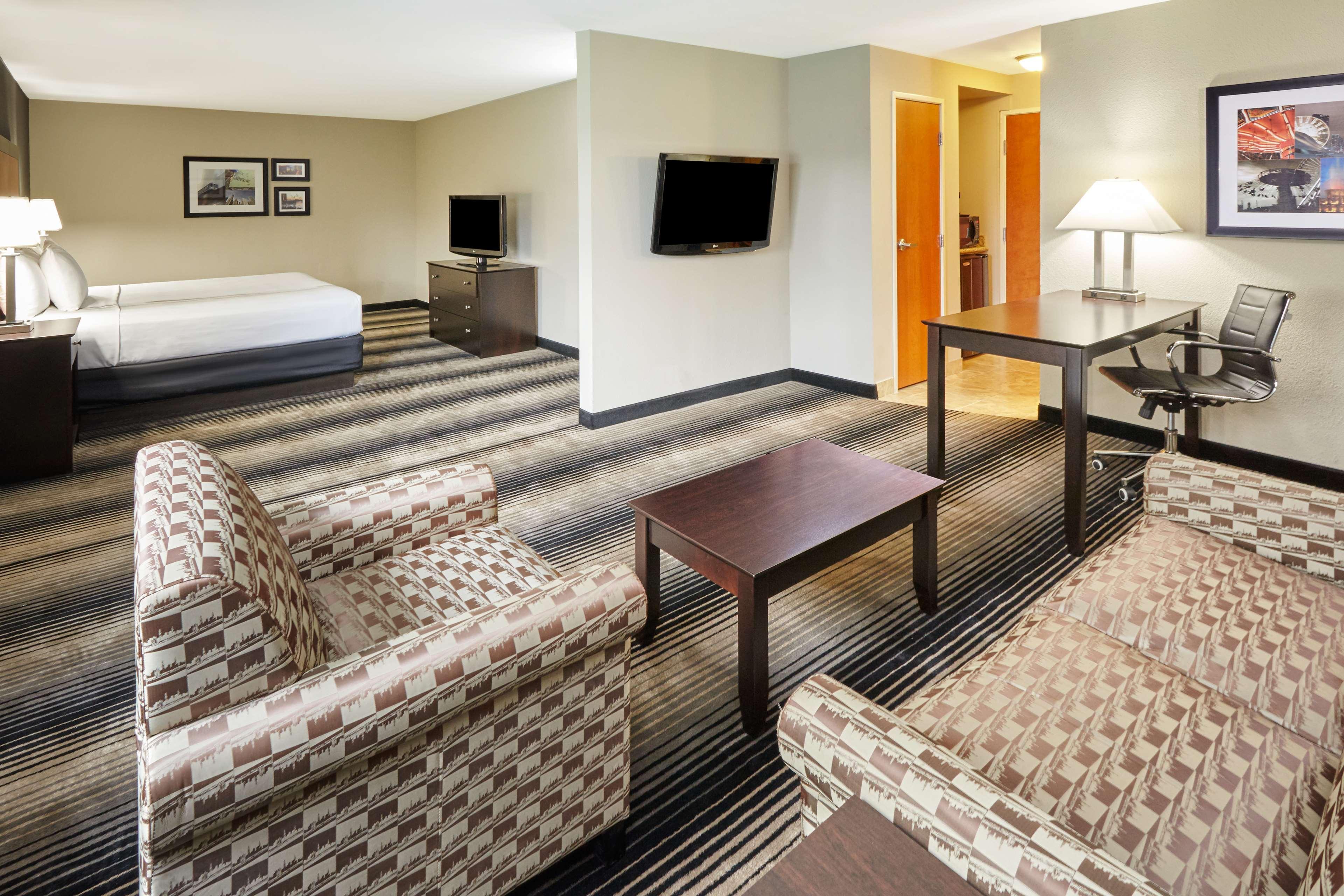 Best Western Plus Hyde Park Chicago Hotel Exterior foto