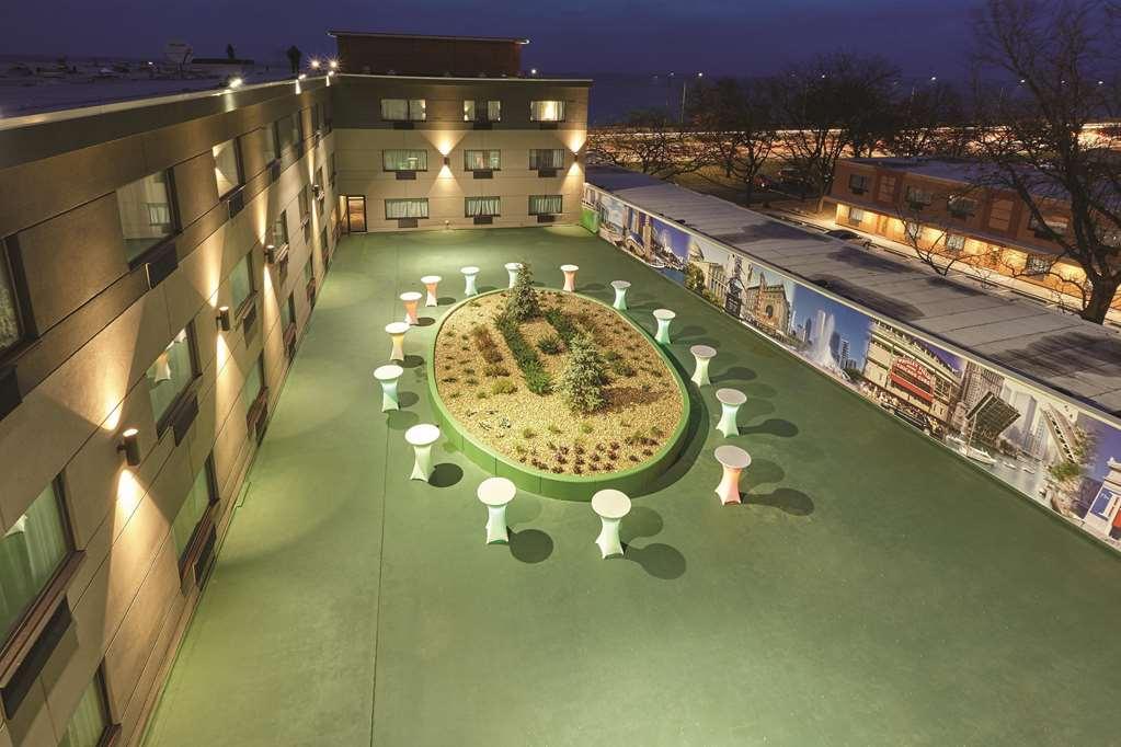 Best Western Plus Hyde Park Chicago Hotel Exterior foto